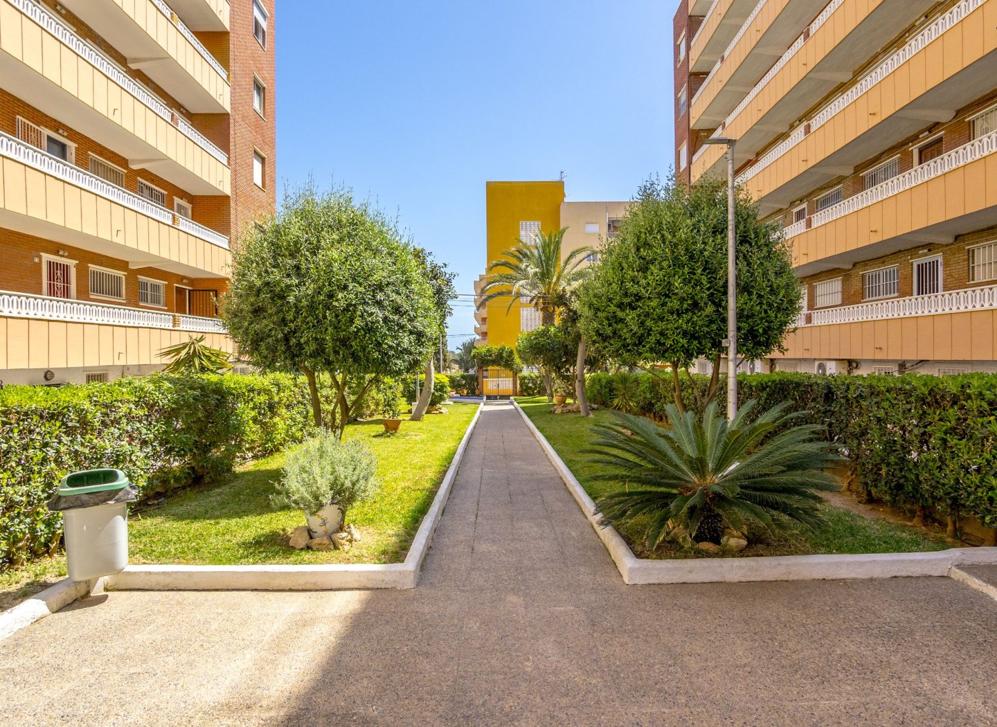 Herverkoop - Appartement -
Orihuela Costa - Punta Prima