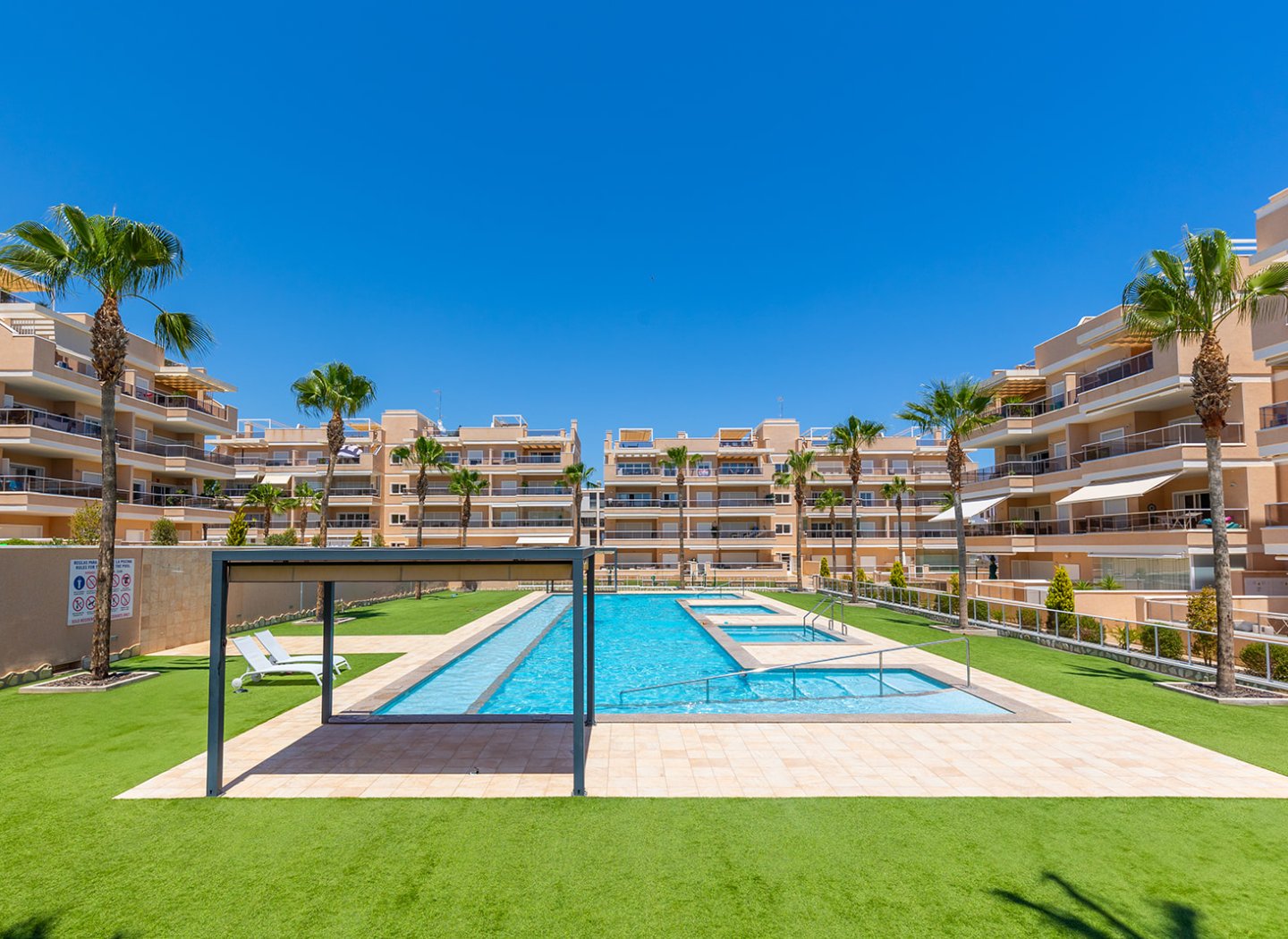 Herverkoop - Appartement -
Orihuela Costa - Villamartin