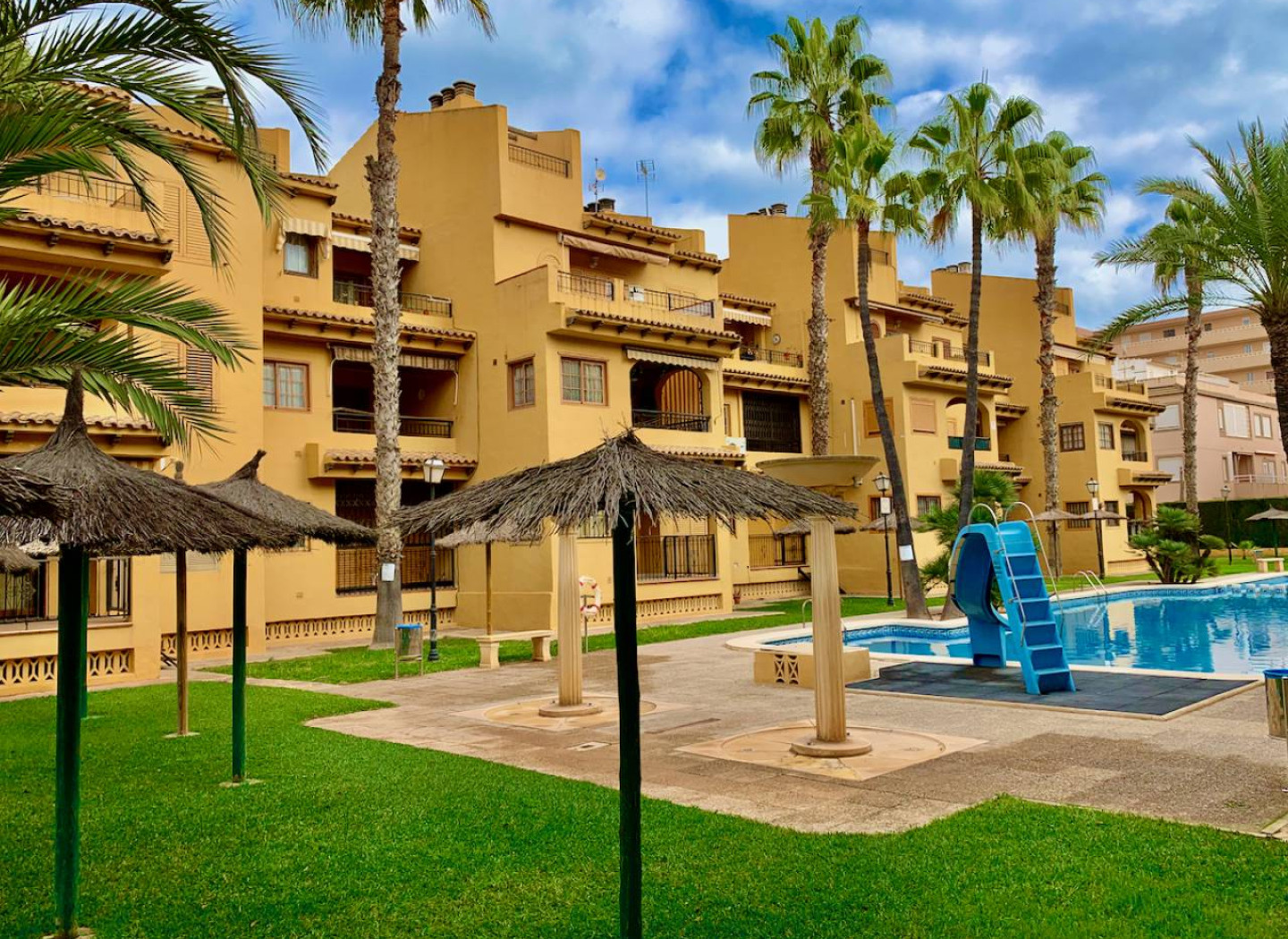 Herverkoop - Appartement -
Torrevieja - La Mata