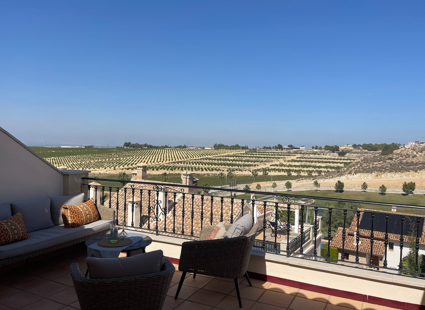 Herverkoop - Geschakelde woning -
Algorfa - La Finca Golf