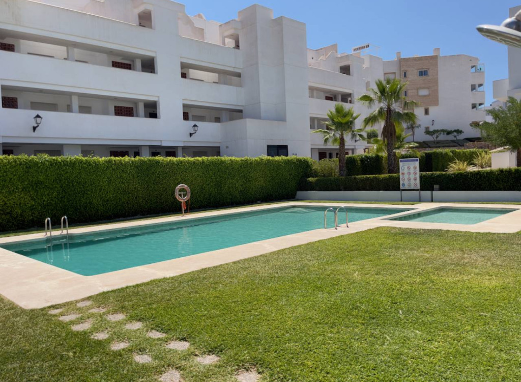 Herverkoop - Villa -
Orihuela Costa - Villamartin