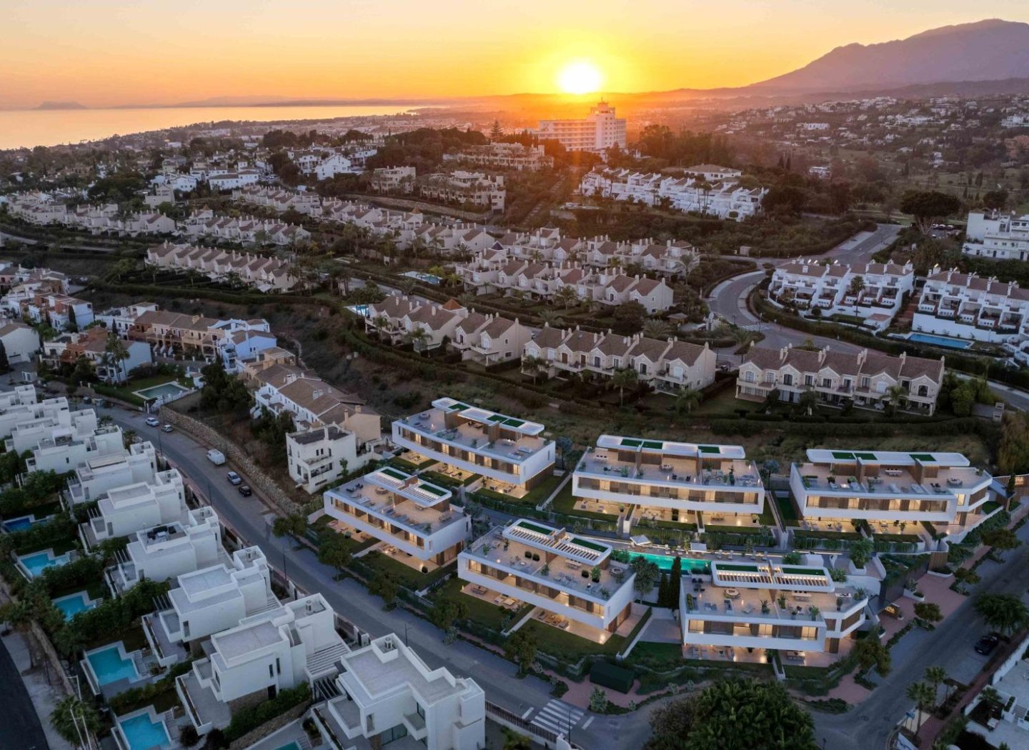 Neubau - Reihenhäuser -
Estepona - El Paraíso