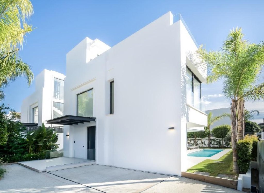 Neubau - Villa -
Marbella - Hacienda