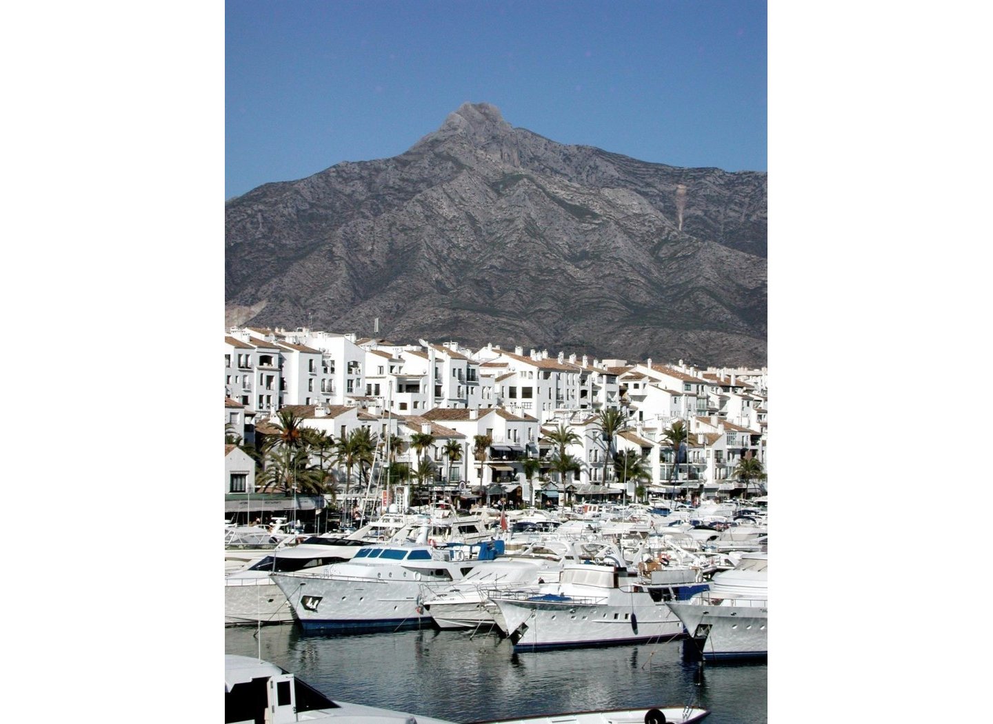 Nouvelle construction - Appartement -
Marbella - La Cerquilla