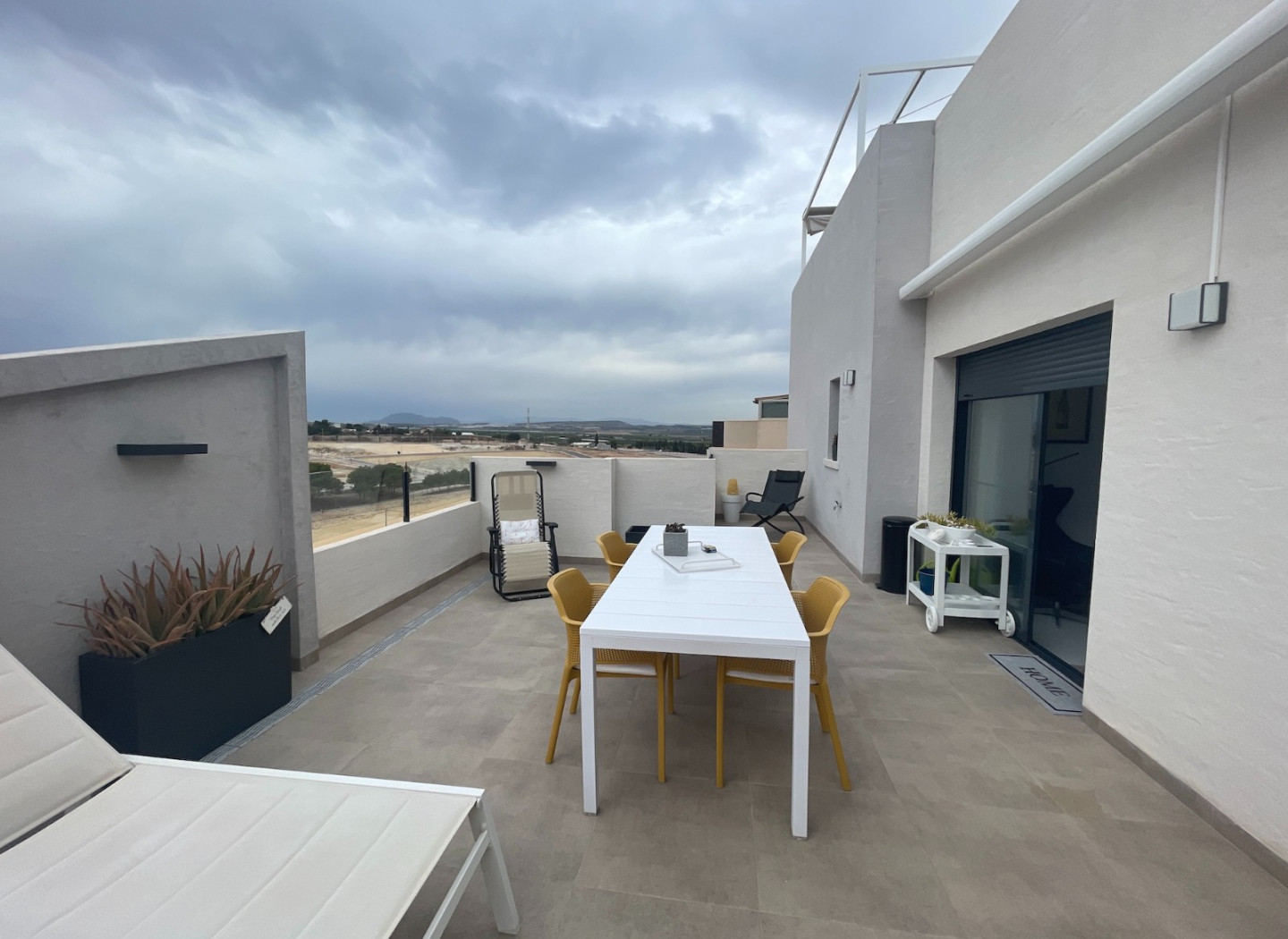 Resale - Penthouse -
San Miguel De Salinas