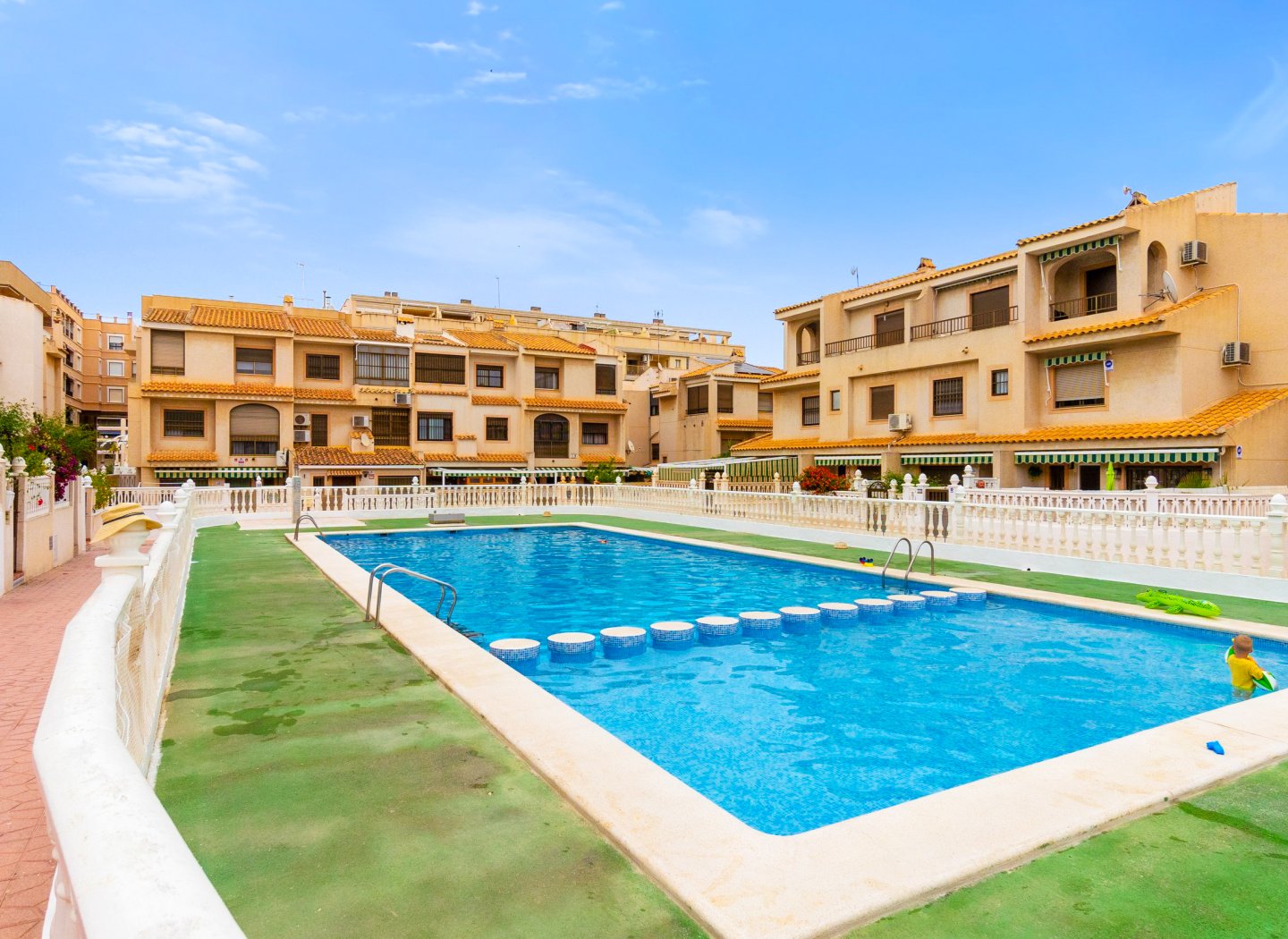 Resale - Townhouse -
Guardamar Del Segura