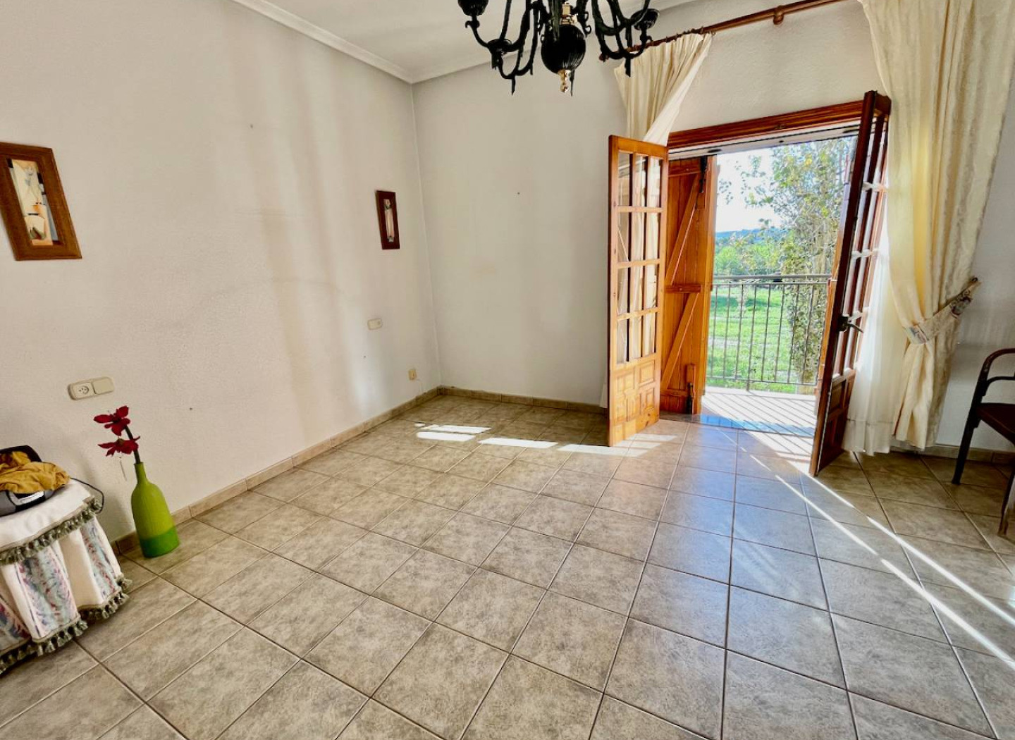 Resale - Villa -
Daya Vieja