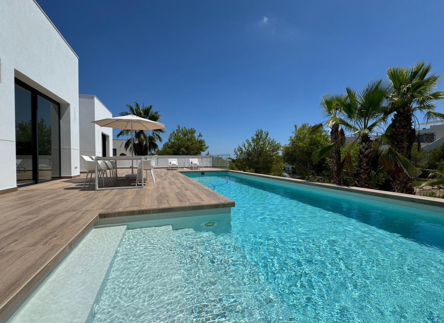 Resale - Villa -
Dehesa De Campoamor - Las Colinas Golf