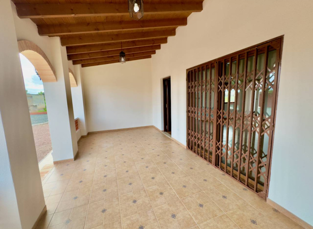 Resale - Villa -
Orihuela