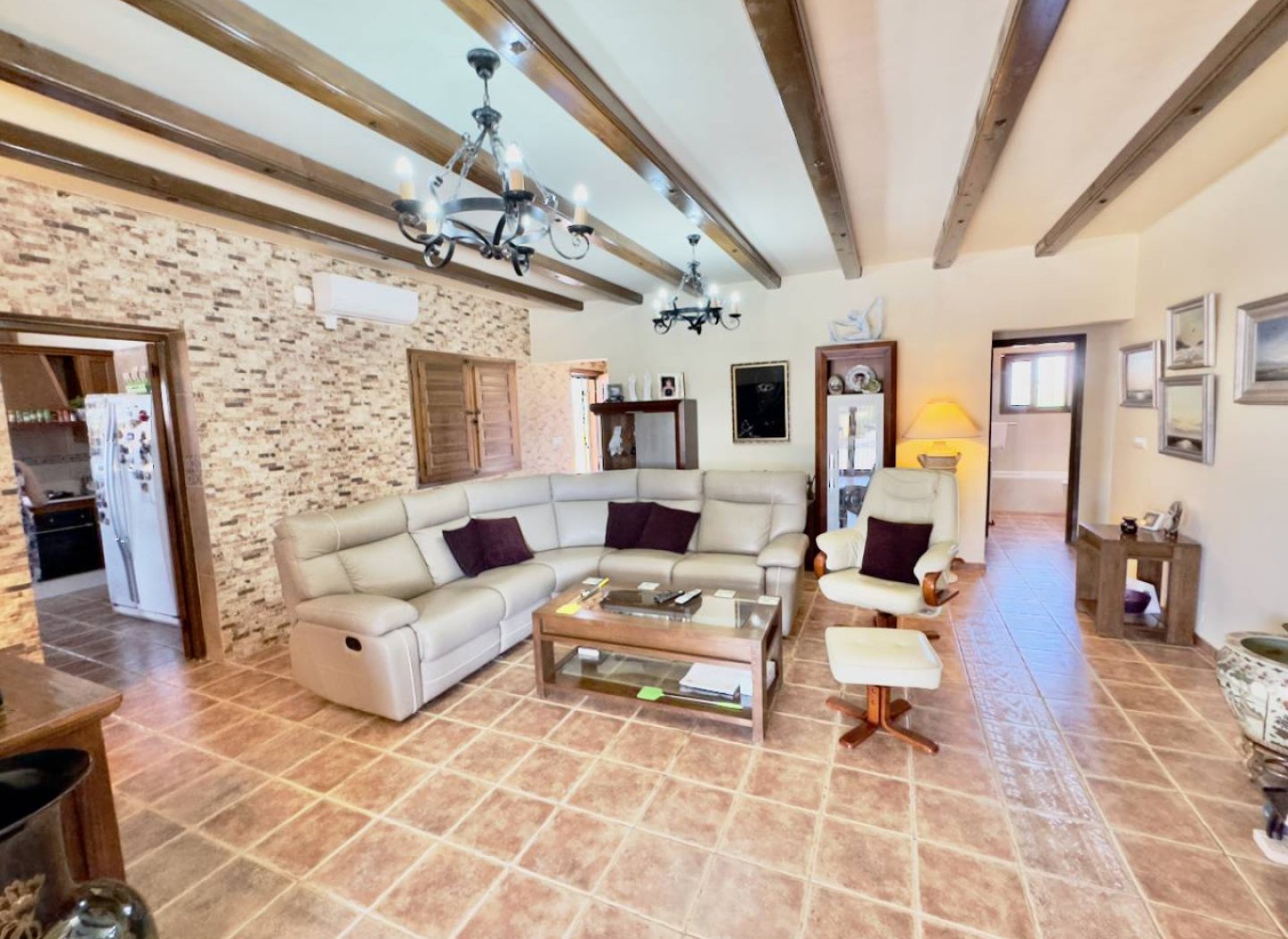 Resale - Villa -
Orihuela