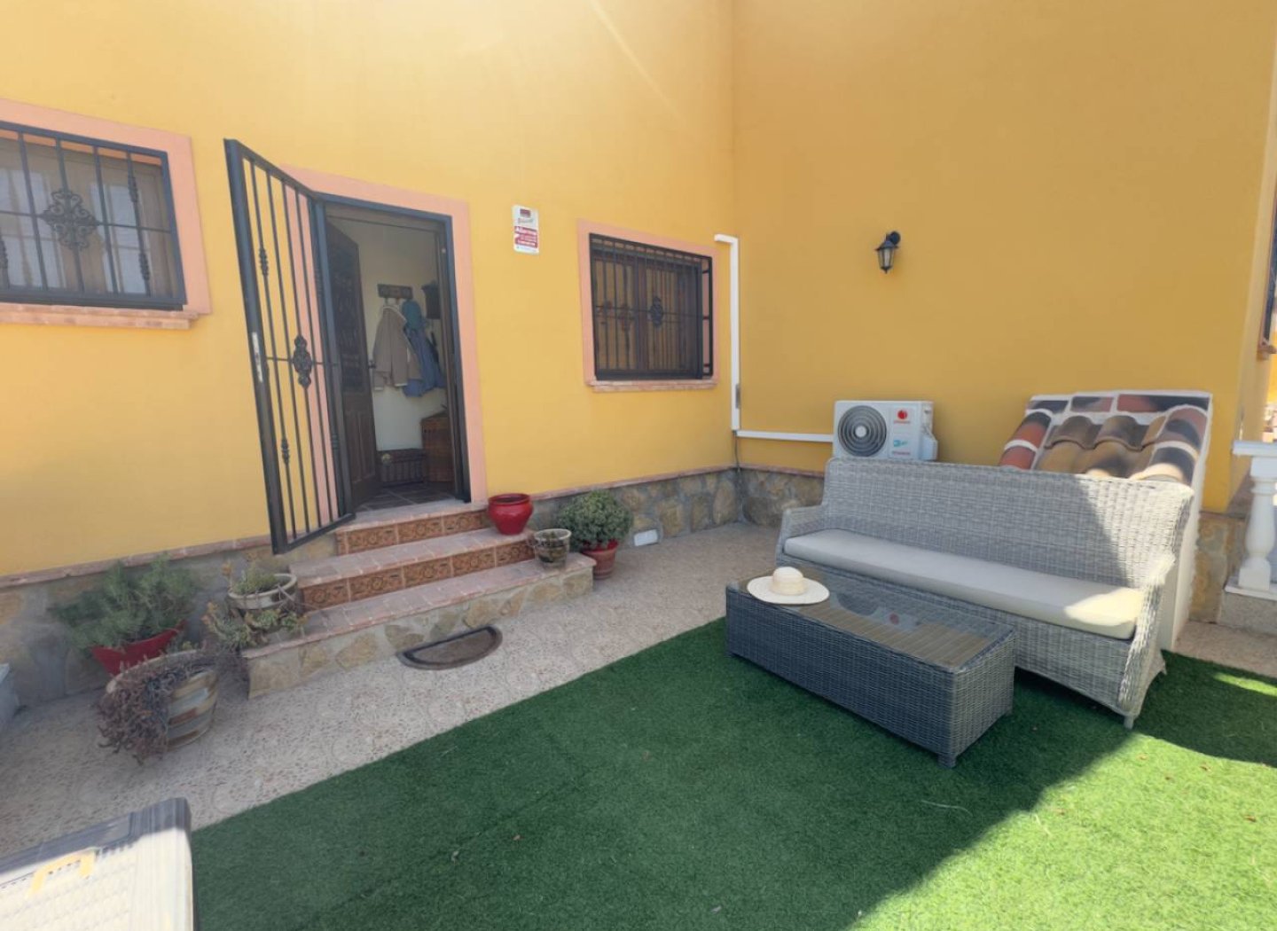 Resale - Villa -
Orihuela