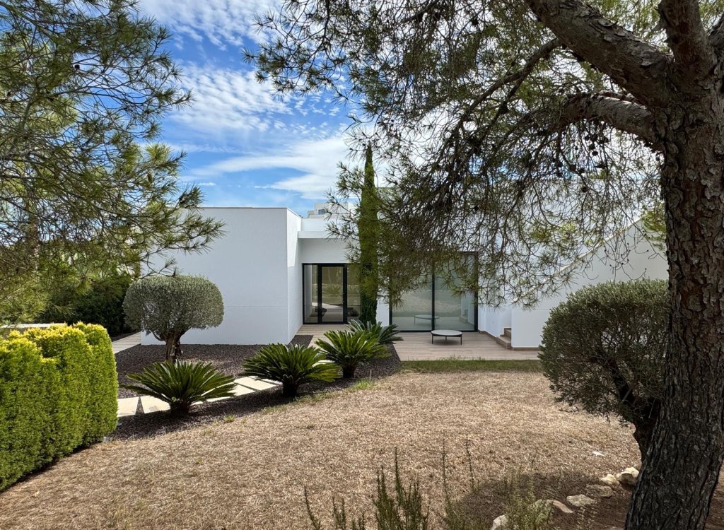 Venta - Villa -
Dehesa De Campoamor - Las Colinas Golf