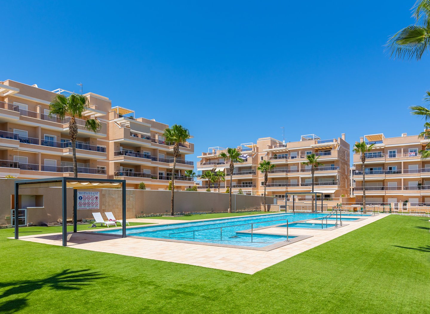 Wiederverkauf - Wohnung -
Orihuela Costa - Villamartin